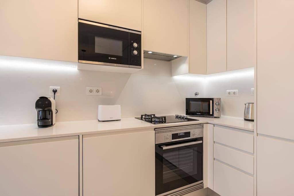 Campolide Lovely 2 Bedroom By Innkeeper Lisboa Eksteriør bilde